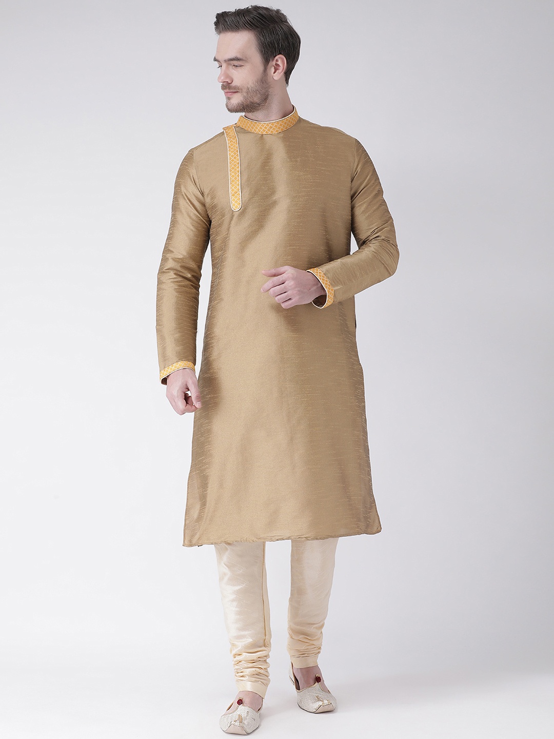 

DEYANN Men Beige Solid Straight Kurta