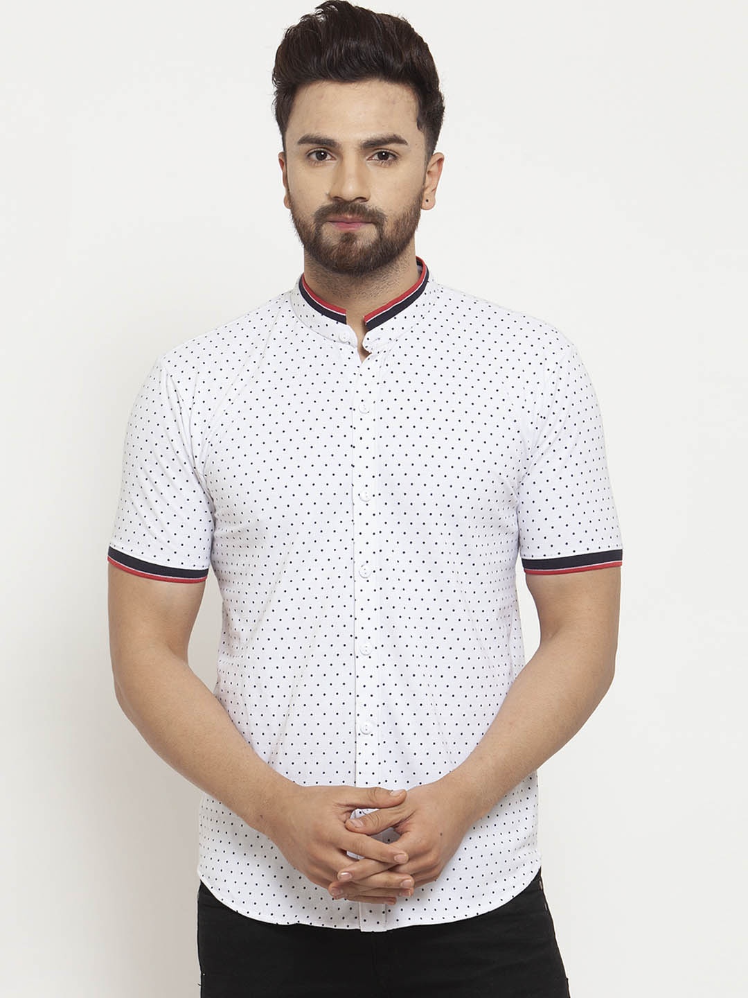 

WILD WEST Men White & Navy Blue Regular Fit Printed Casual Shirt