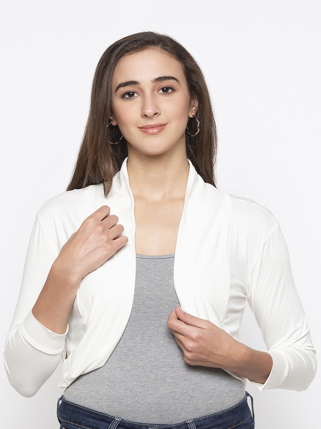 

Globus Women White Solid Open Front Shrug