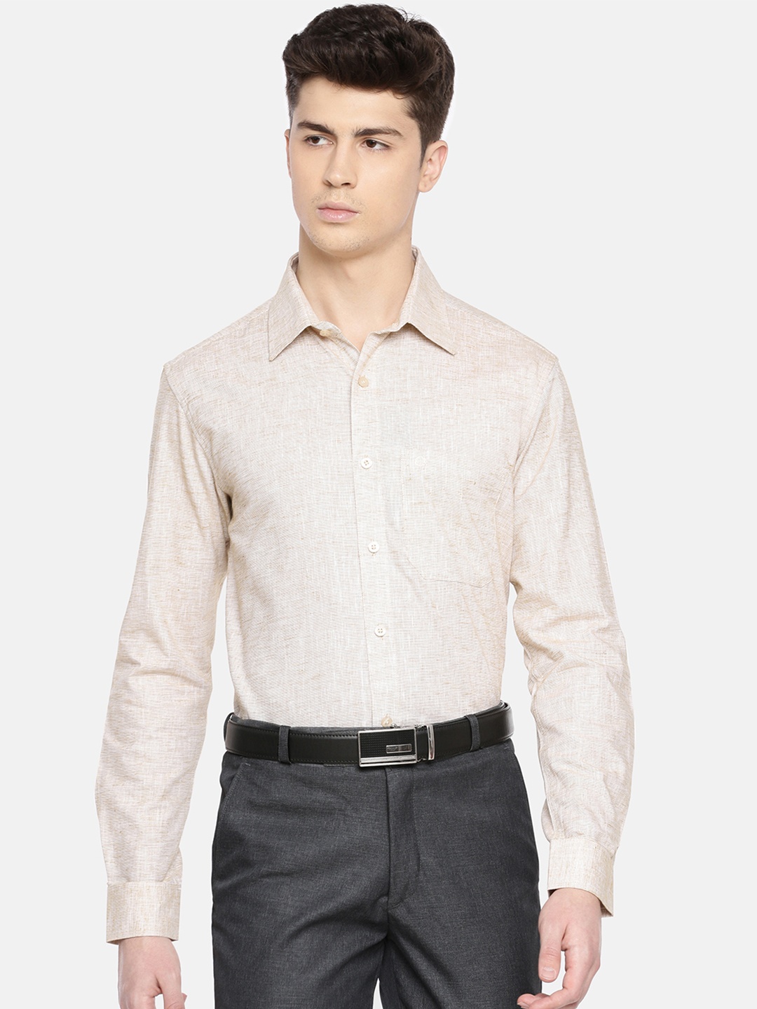 

Jansons Men Beige Regular Fit Solid Formal Shirt