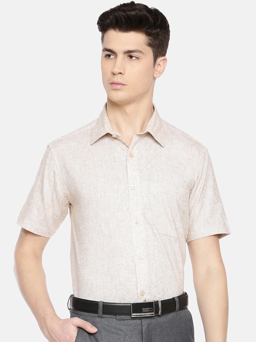 

Jansons Men Beige Regular Fit Solid Formal Shirt