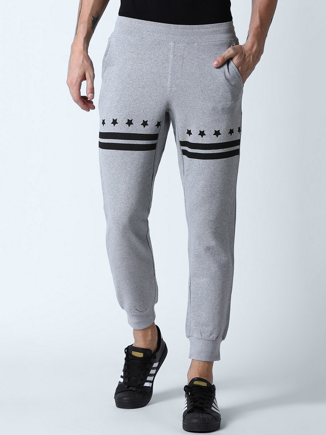 

Huetrap Men Grey Melange Solid Straight-Fit Joggers