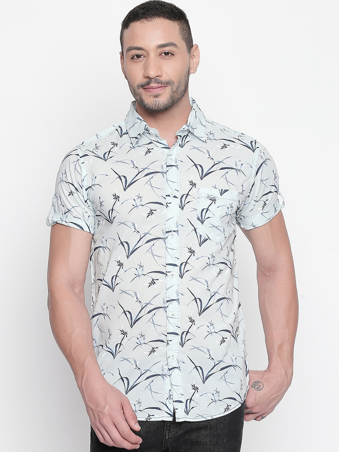 

Mufti Men Turquoise Blue & Navy Blue Slim Fit Printed Casual Shirt