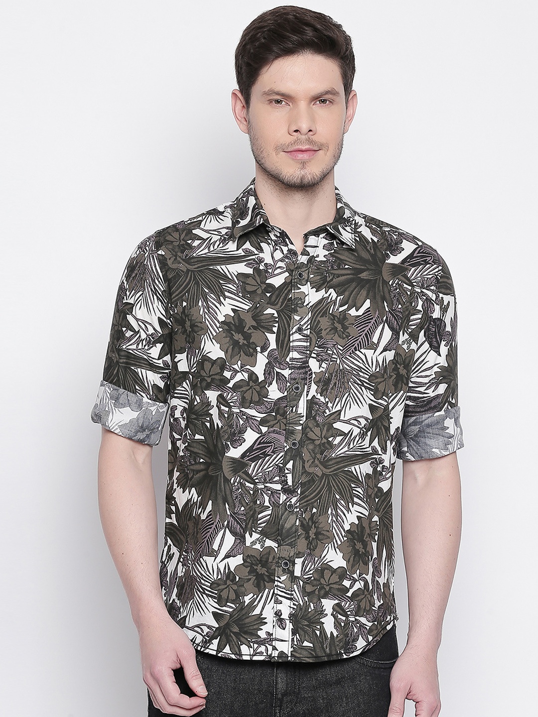 

Mufti Men White & Olive Green Slim Fit Printed Casual Shirt