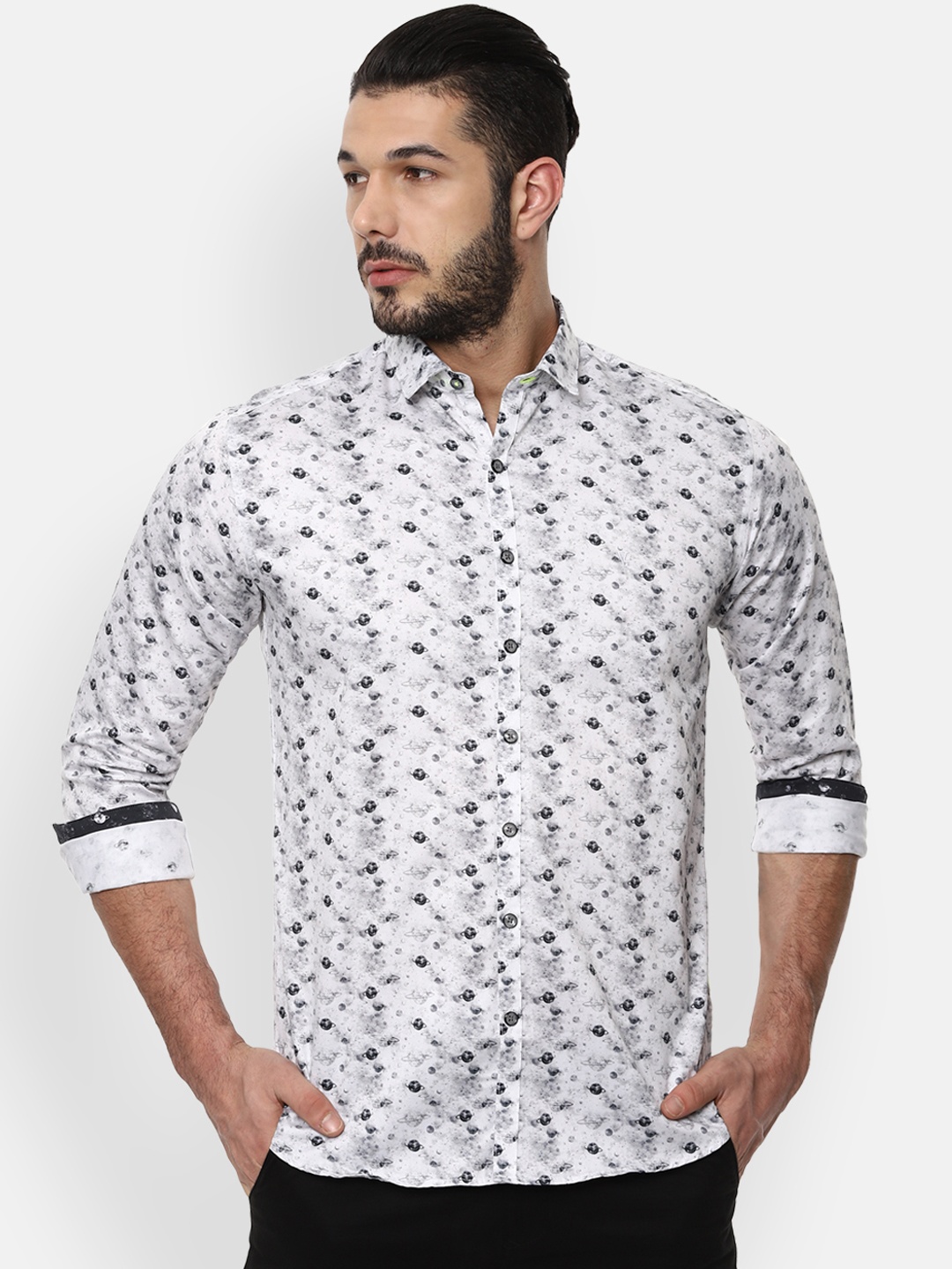 

V Dot Men White Slim Fit Printed Casual Shirt