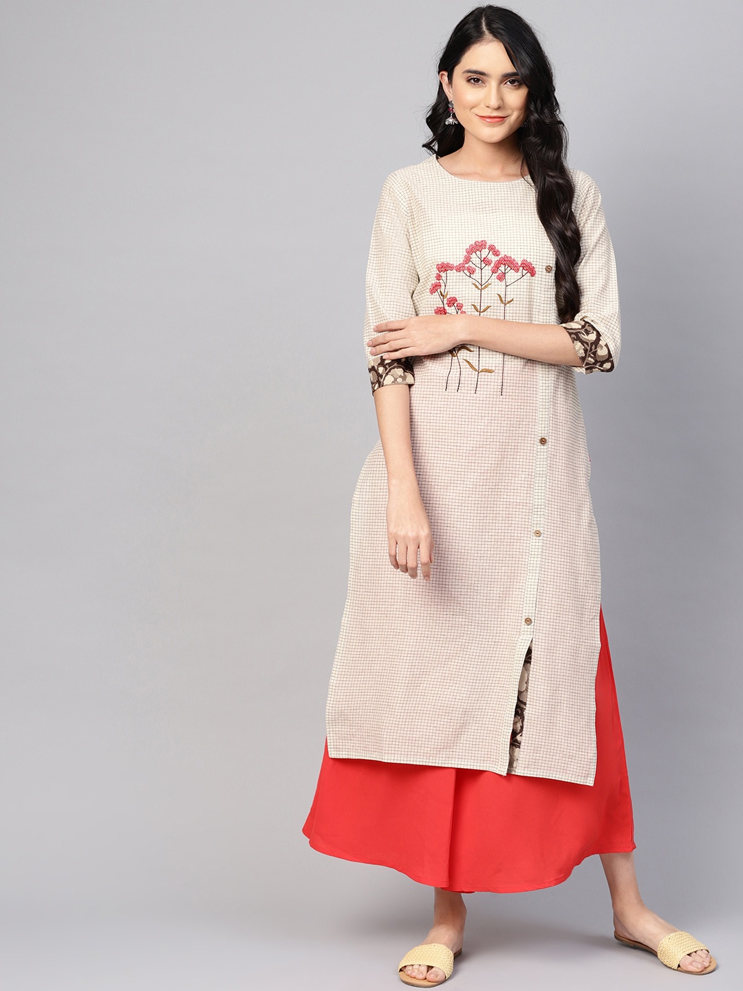 

Varanga Women Off-White & Black Checked Straight Kurta