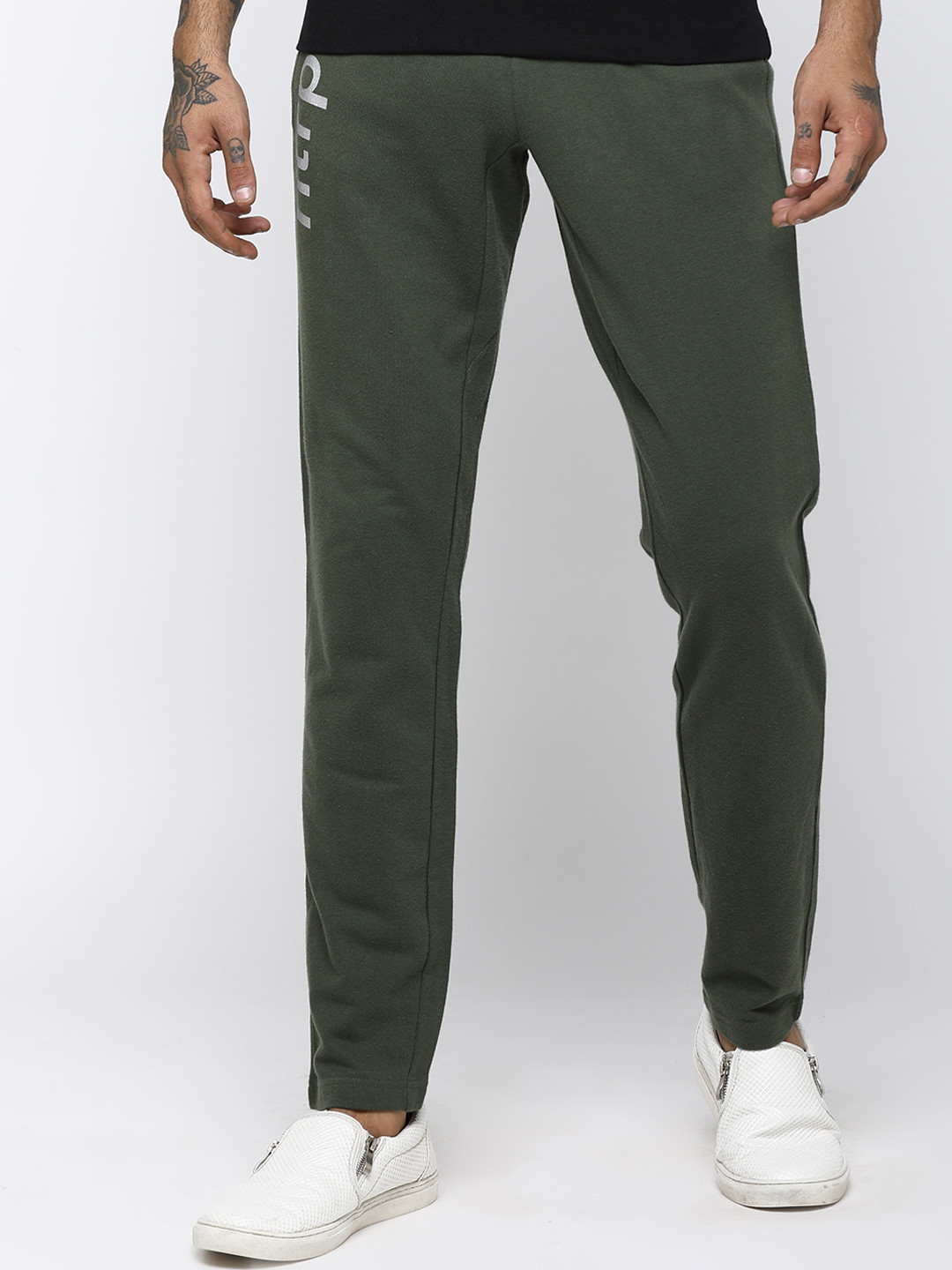 

Huetrap Men Olive Green Solid Straight-Fit Track Pants