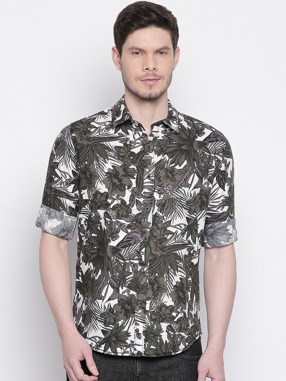 

Mufti Men White & Olive Green Slim Fit Printed Casual Shirt