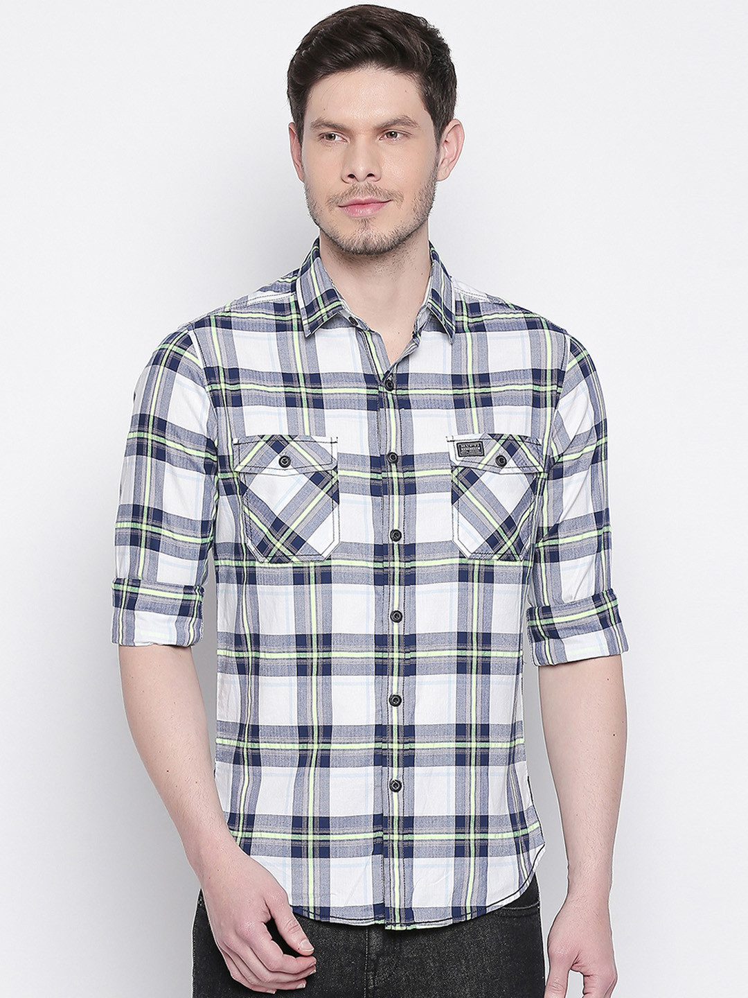 

Mufti Men White & Navy Blue Slim Fit Checked Casual Shirt