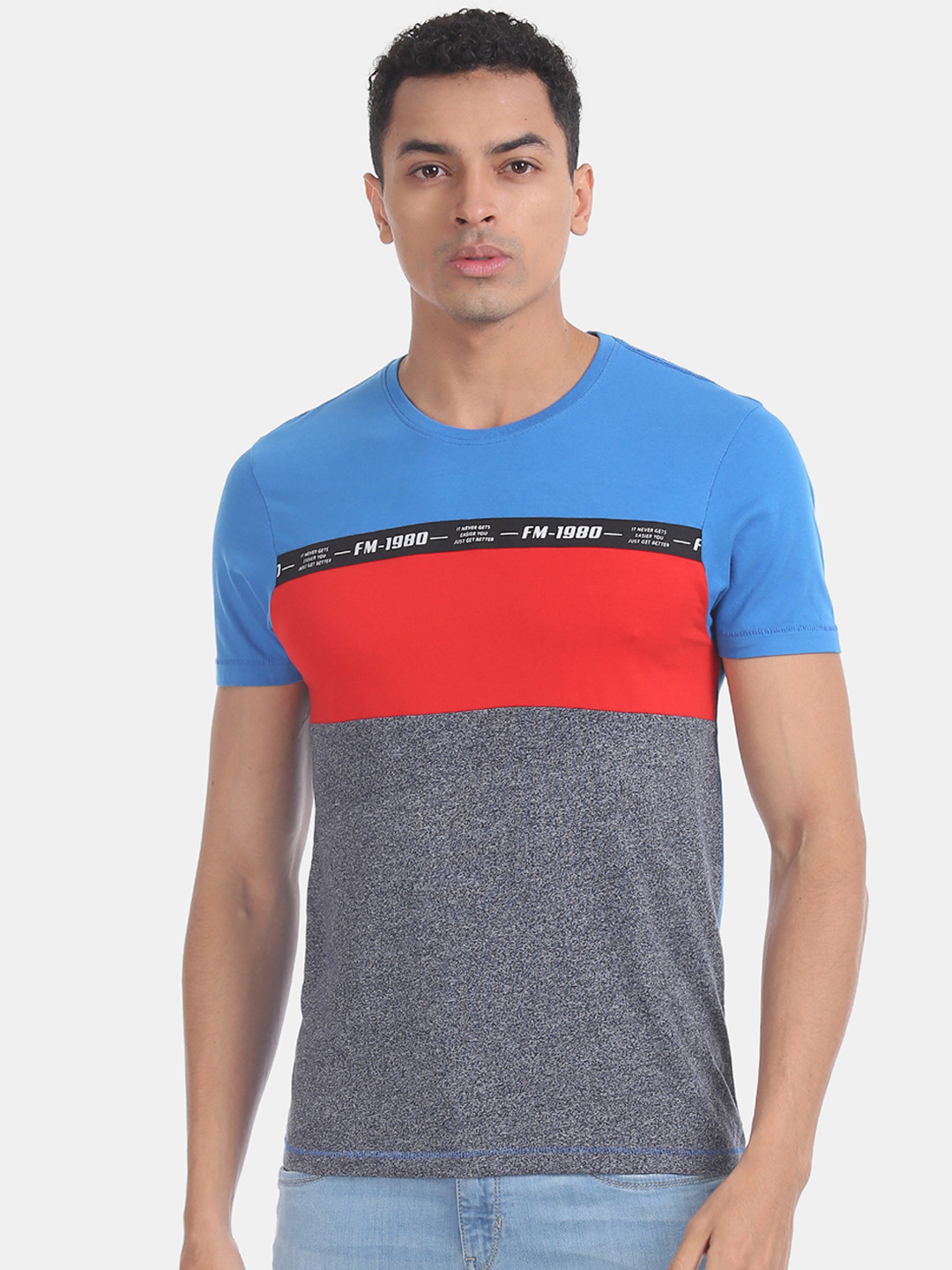 

Flying Machine Men Blue Colourblocked Round Neck T-shirt