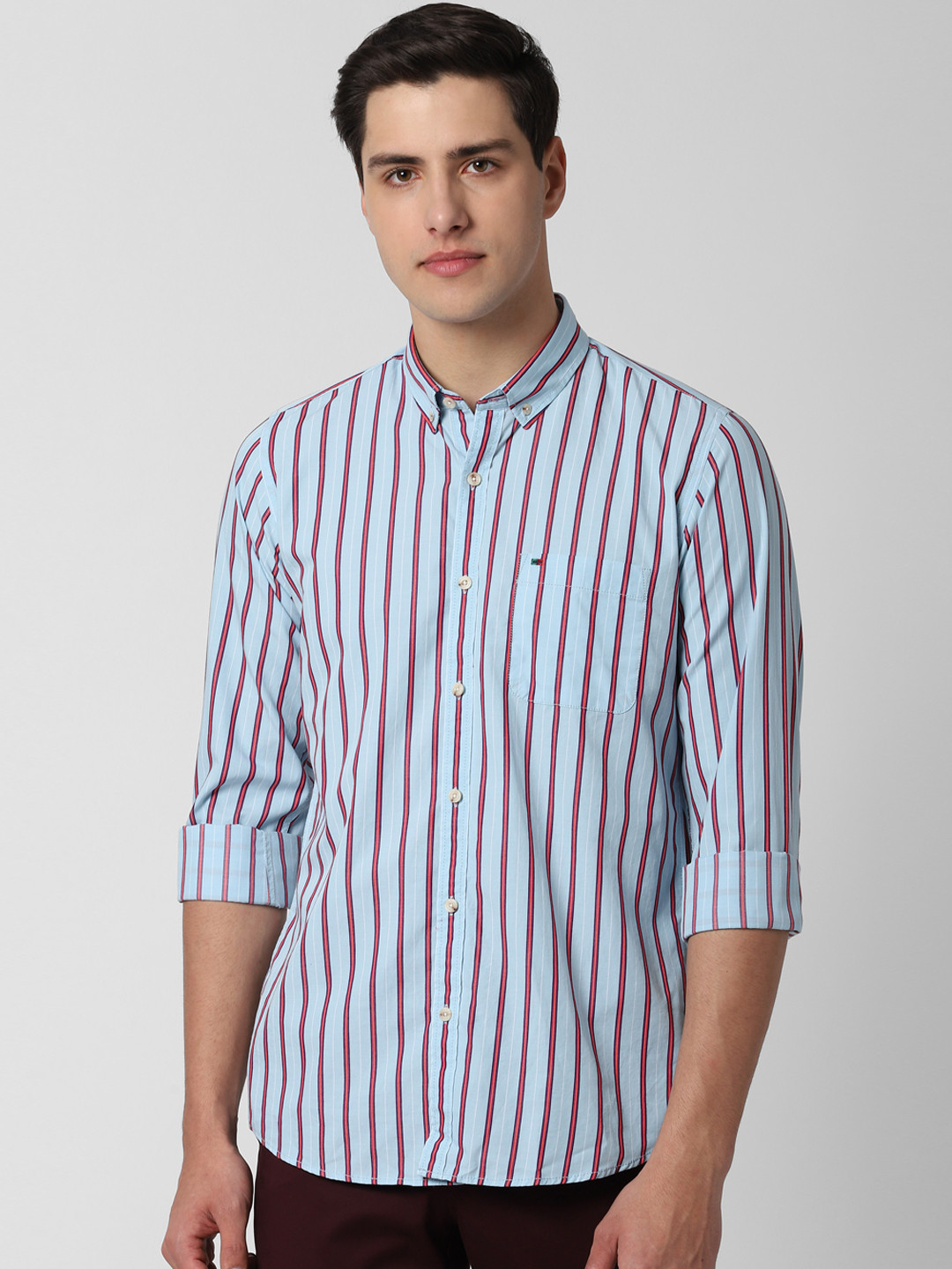 

Peter England Casuals Men Blue And Pink Slim Fit Striped Casual Shirt