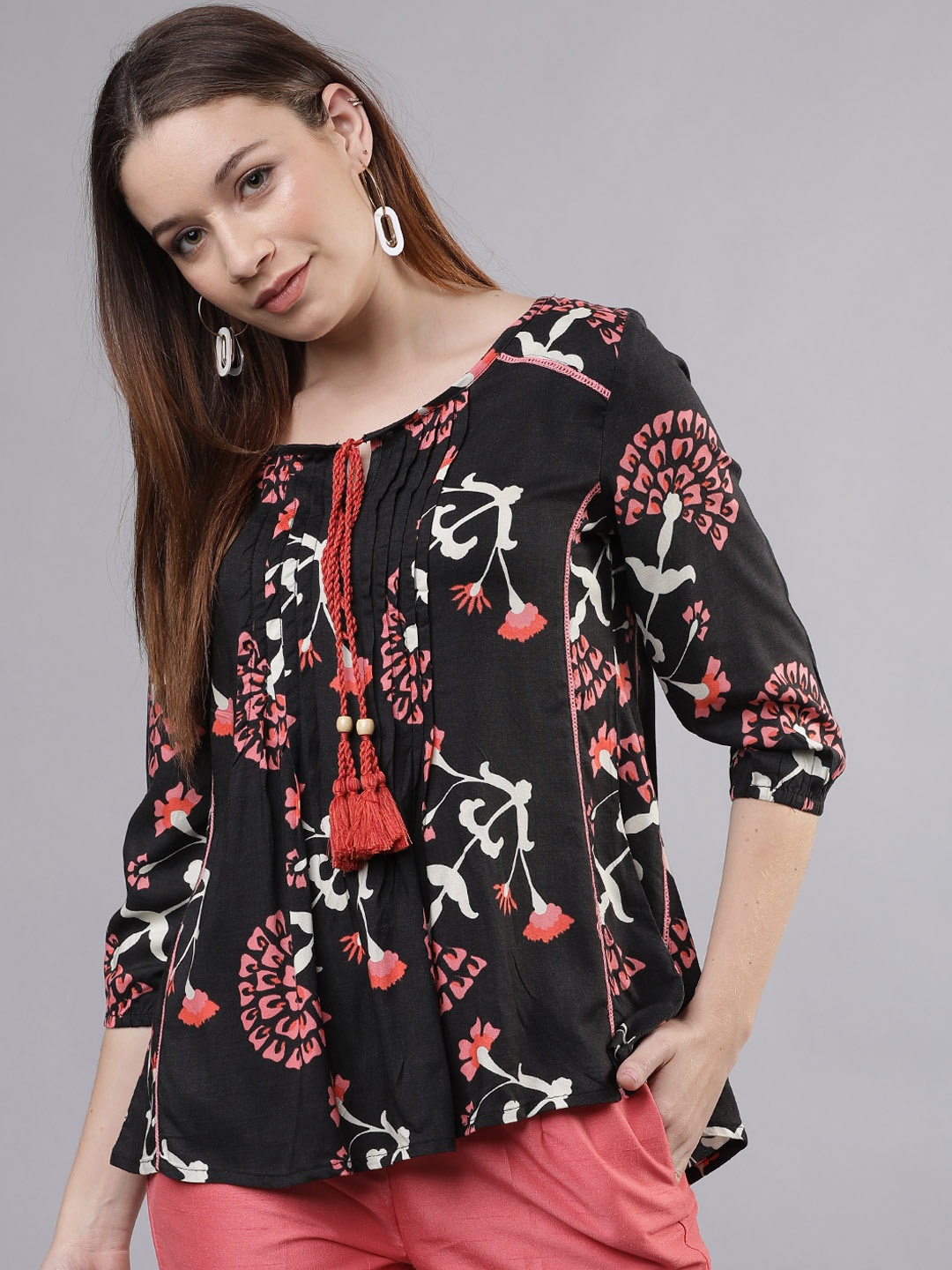 

Vishudh Women Black & Red Printed A-Line Top