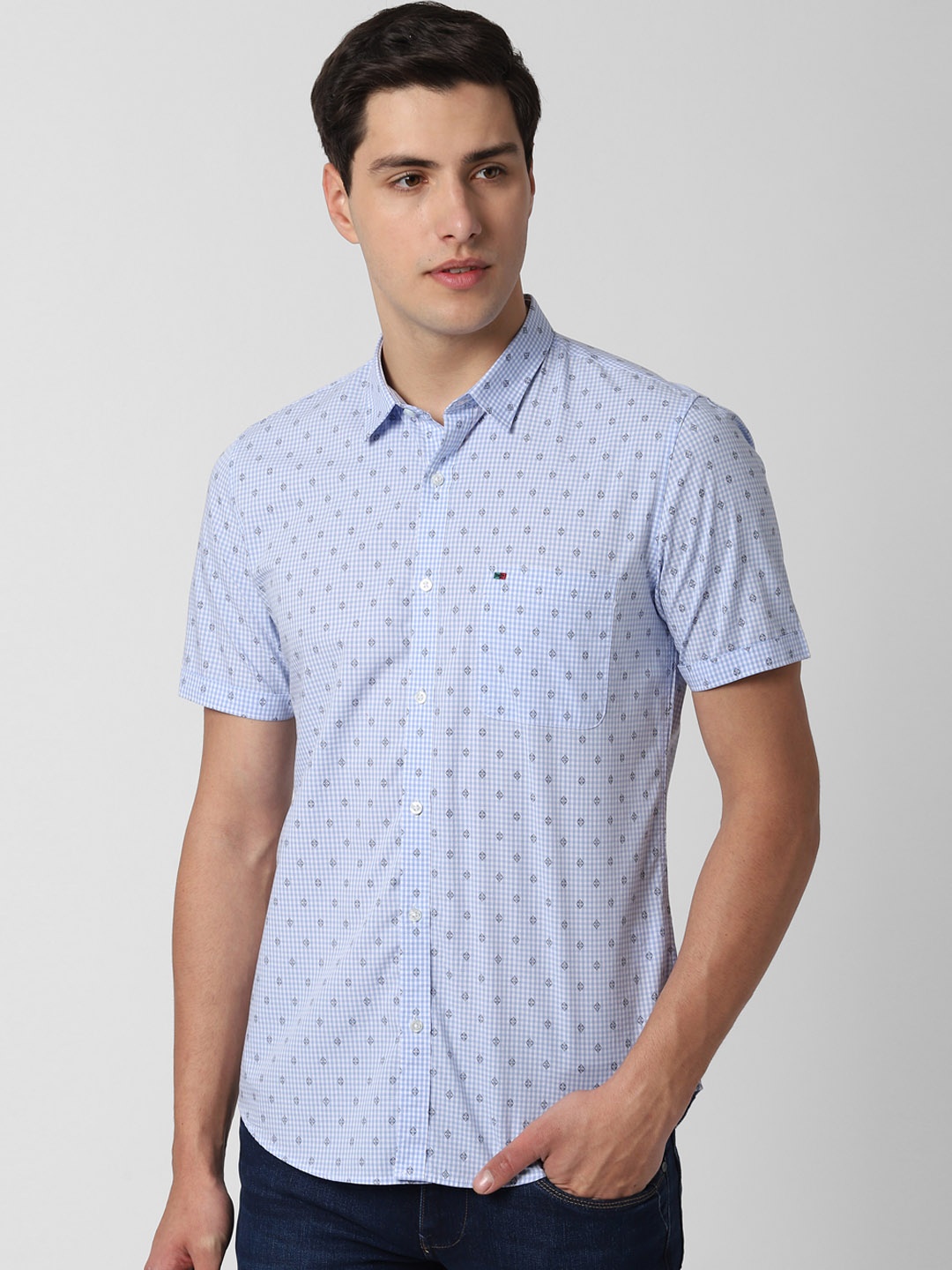 Peter England Casuals Men Blue & White Slim Fit Checked Casual Shirt
