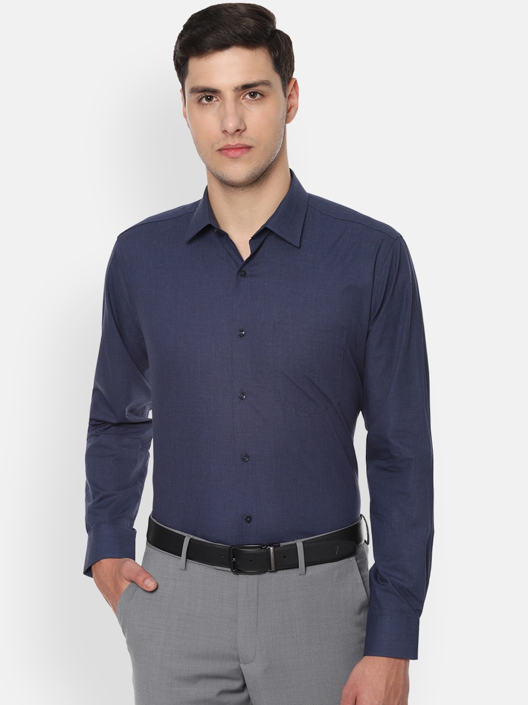 

Van Heusen Men Navy Blue Regular Fit Solid Formal Shirt