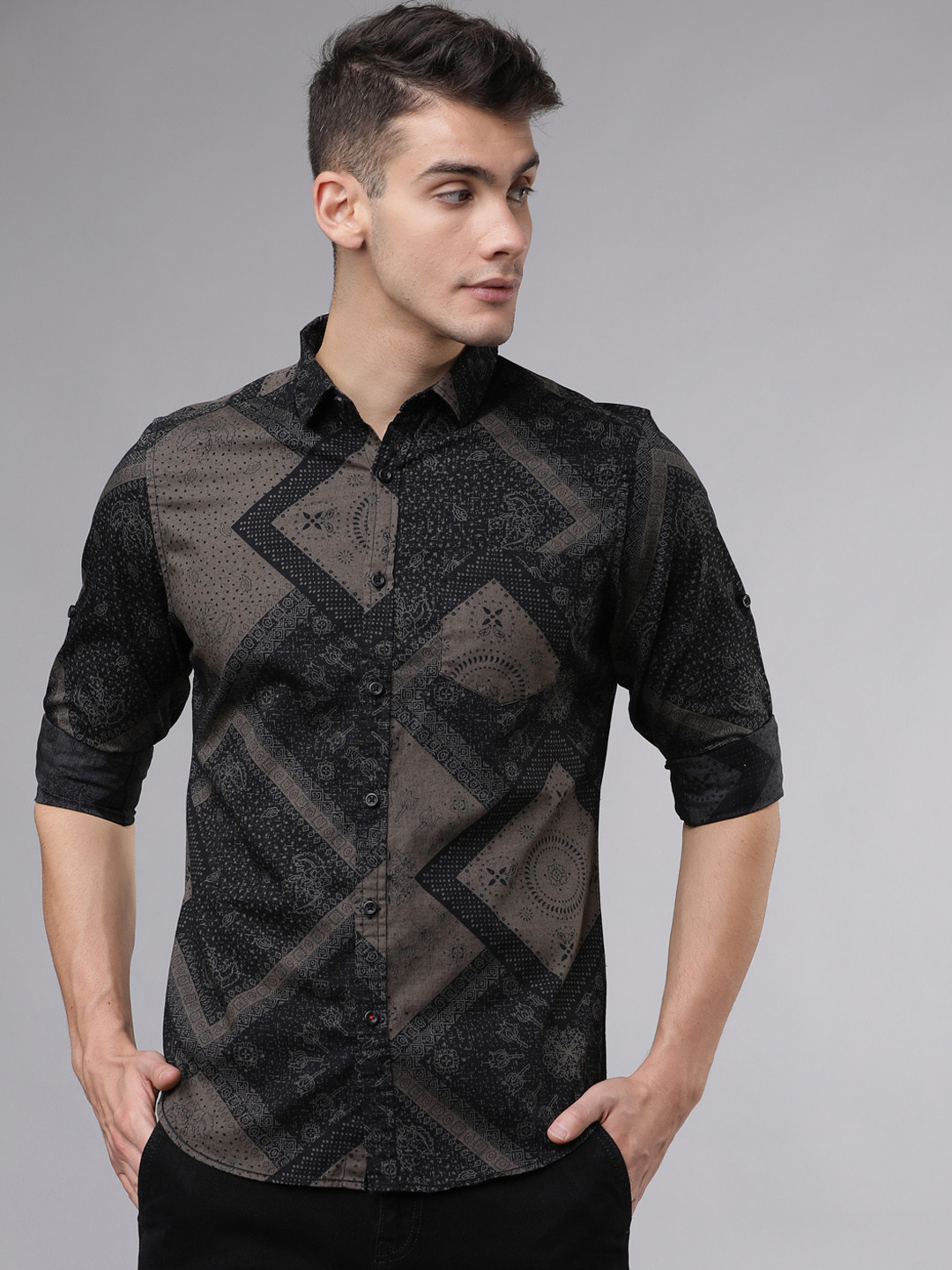 

LOCOMOTIVE Men Black & Grey Slim Fit Printed Casual Shirt