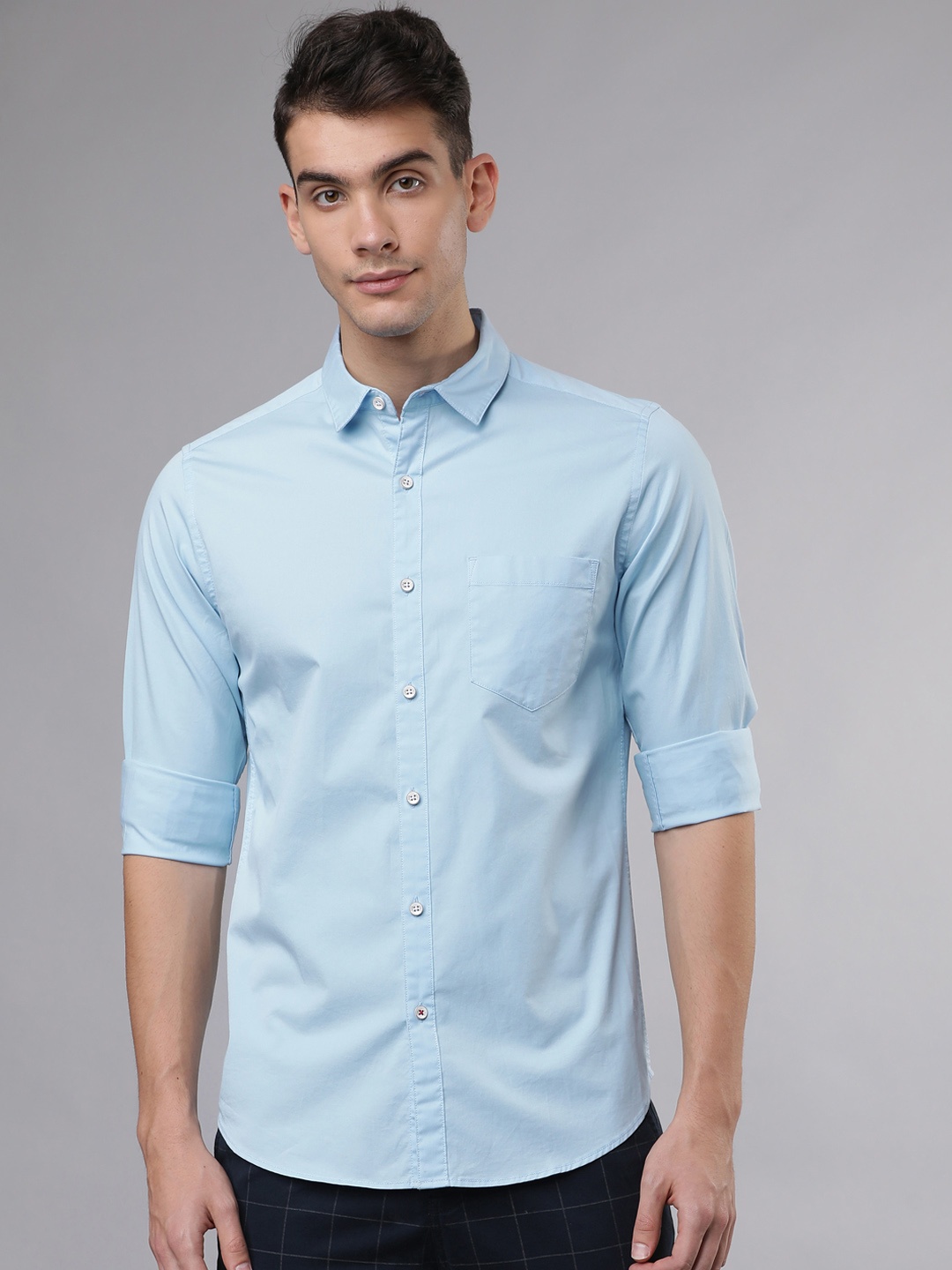 

LOCOMOTIVE Men Blue Slim Fit Solid Casual Shirt