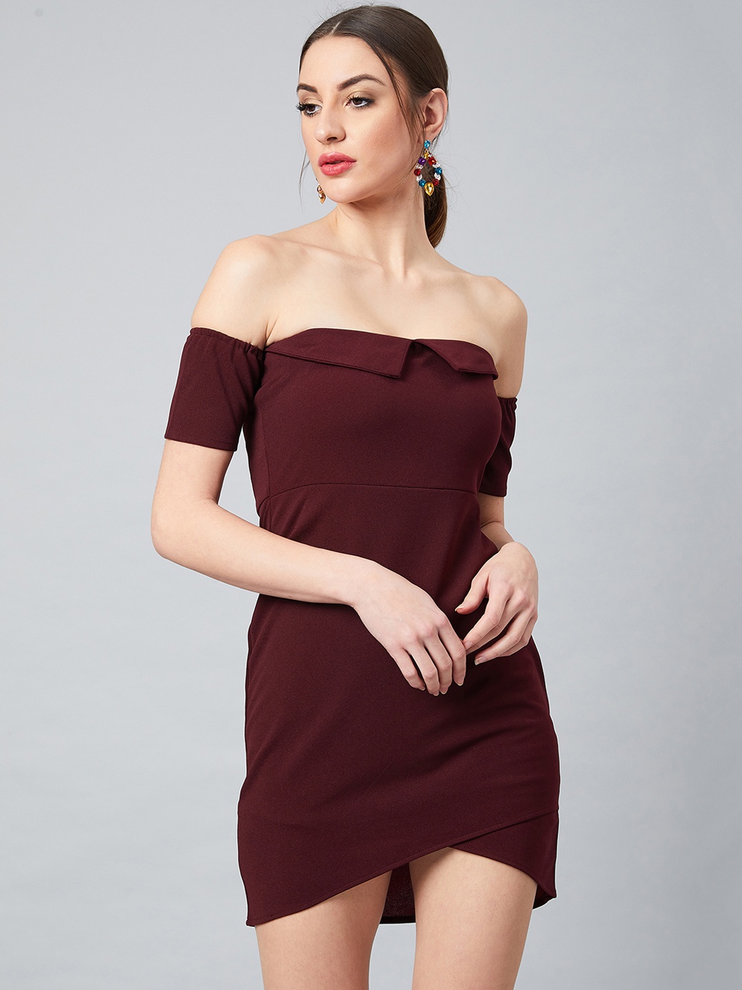 

Athena Women Burgundy Solid Sheath Dress