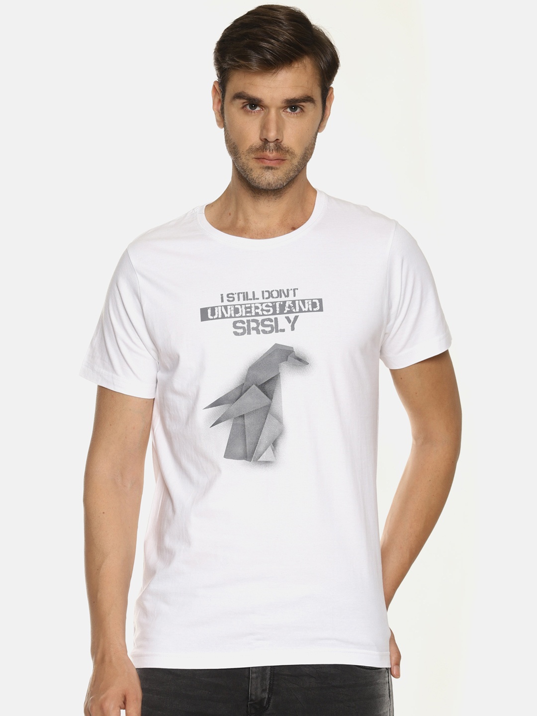 

OBOW Men White Printed Round Neck Pure Cotton T-shirt