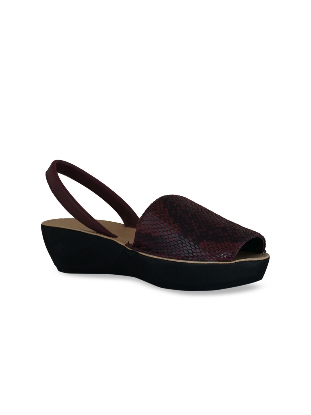 

Kenneth Cole Women Maroon Textured Leather Heels