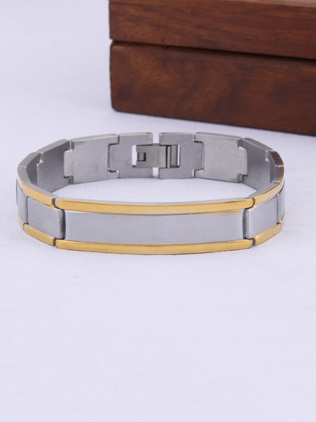 

Tistabene Men Silver-Plated & Gold-Toned Link Bracelet