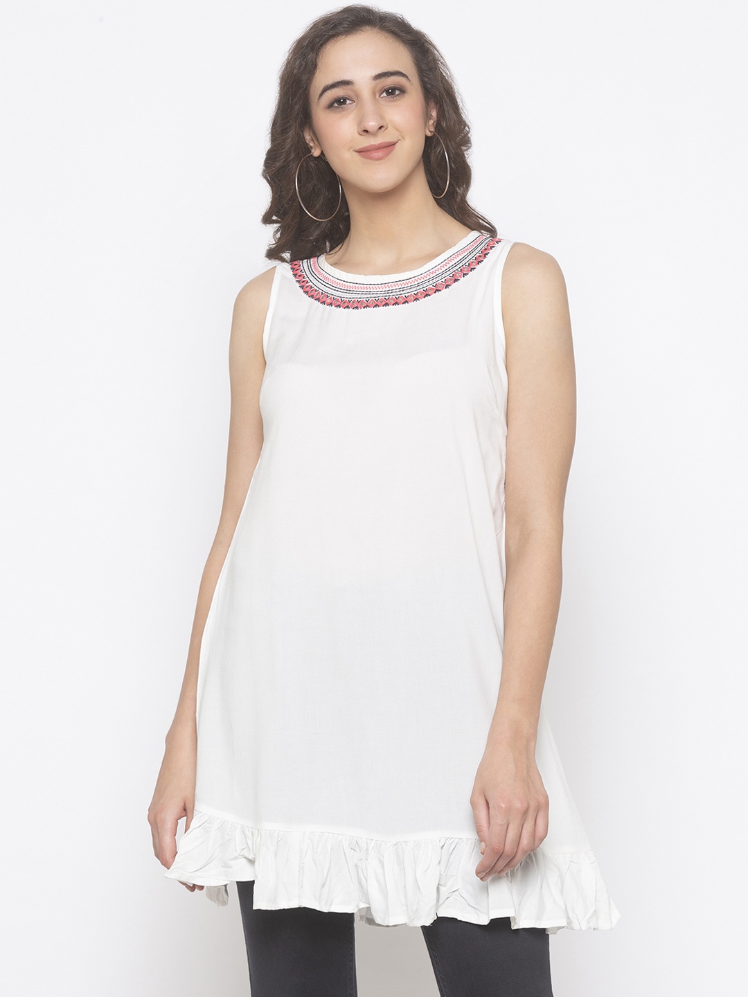 

Globus White Embroidered Tunic