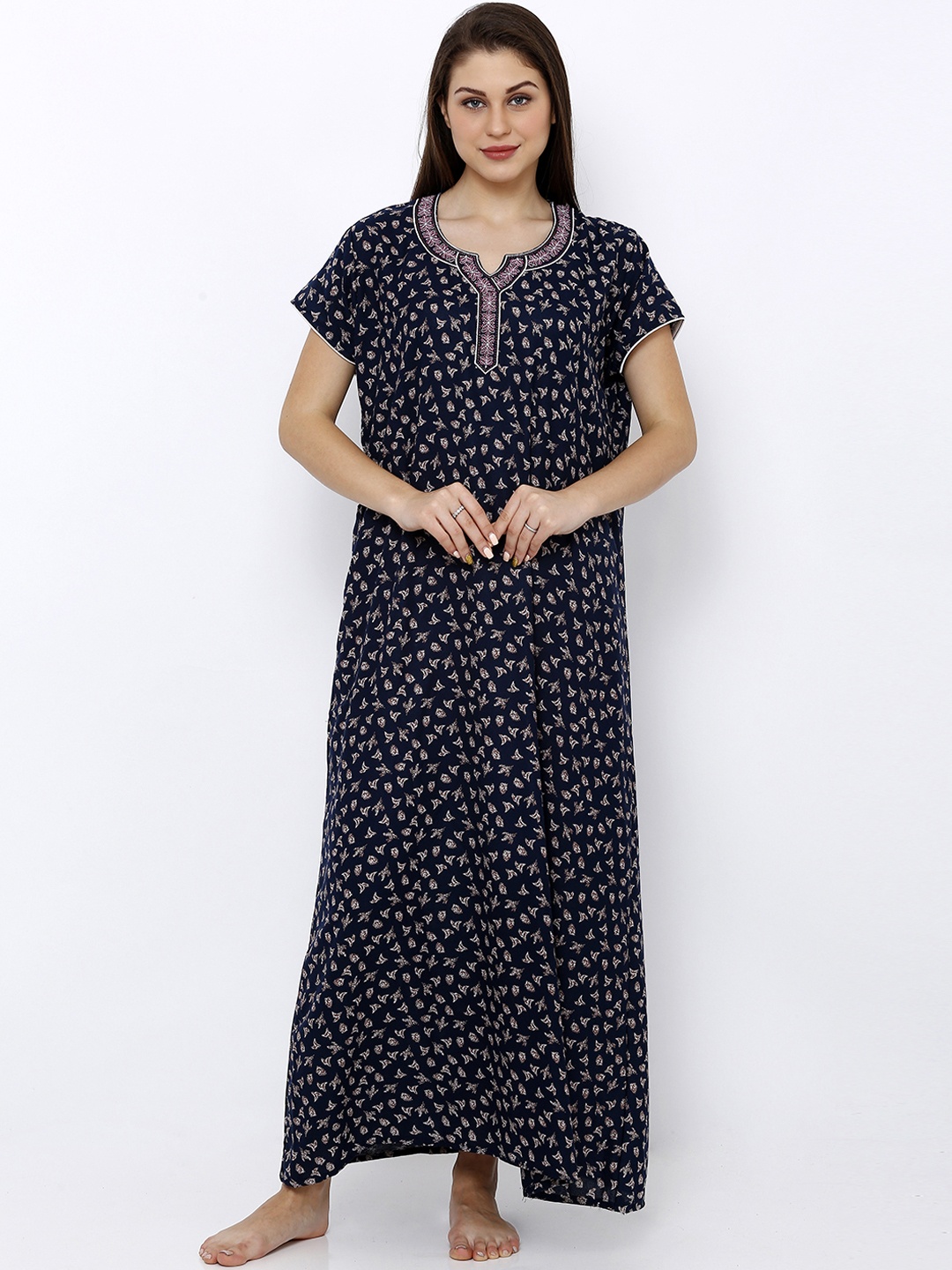 

Pretty Awesome Navy Blue & Pink Printed Nightdress