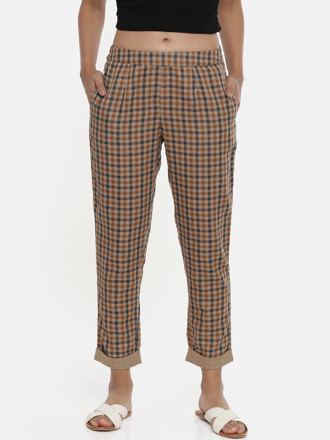 

Chumbak Women Brown & Navy Blue Regular Fit Checked Peg Trousers