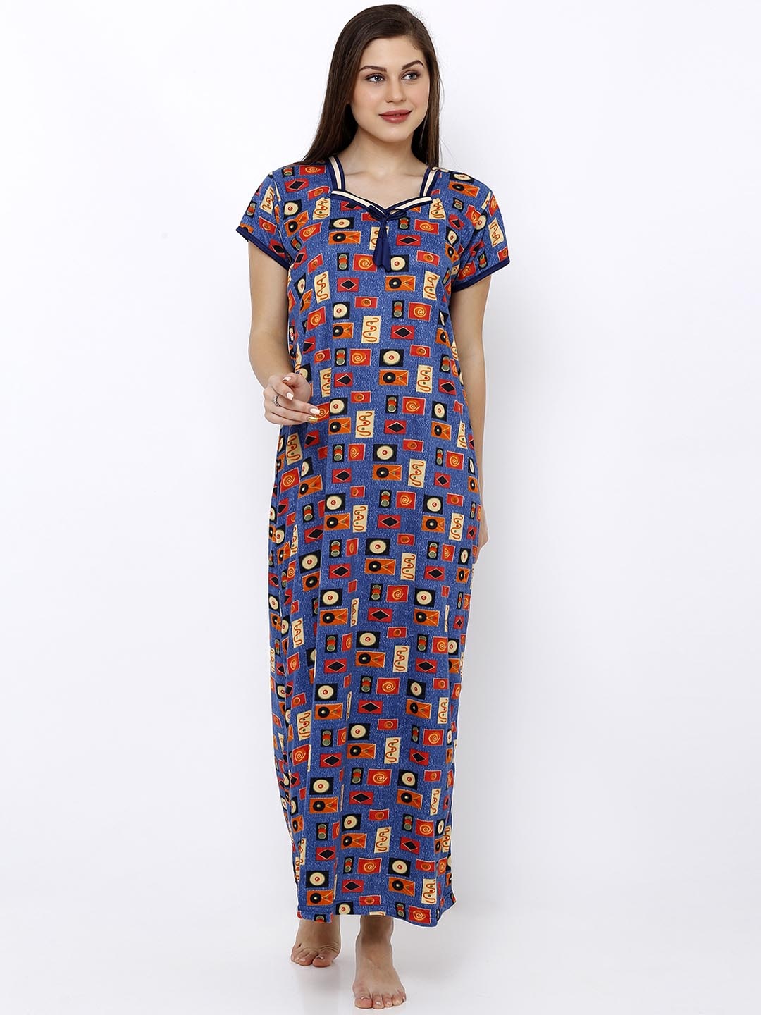 

Pretty Awesome Blue & Red Printed Nightdress