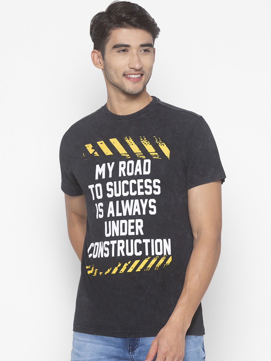 

Globus Men Black Printed Slim Fit Round Neck T-shirt