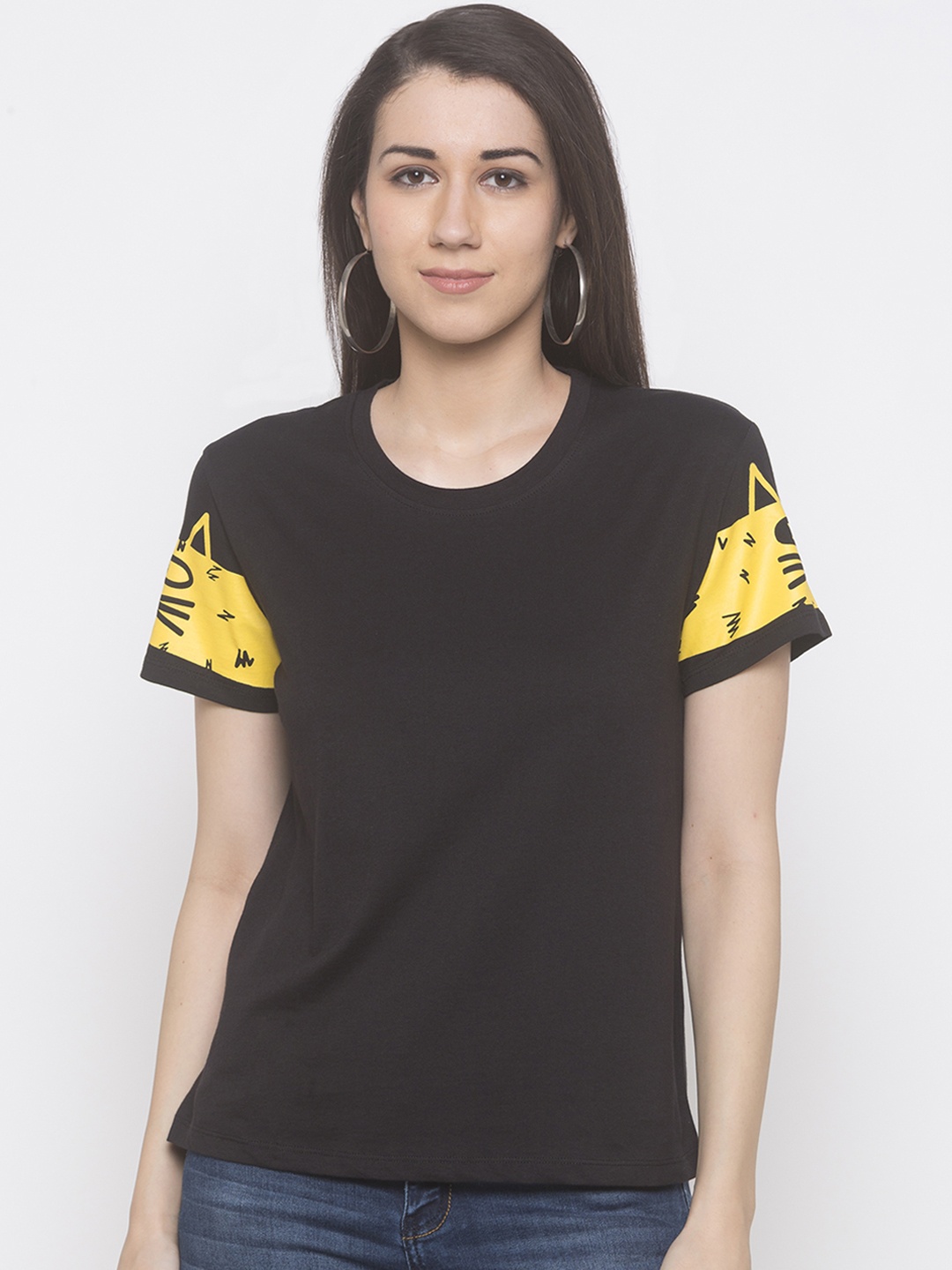

Globus Women Black Printed Round Neck T-shirt