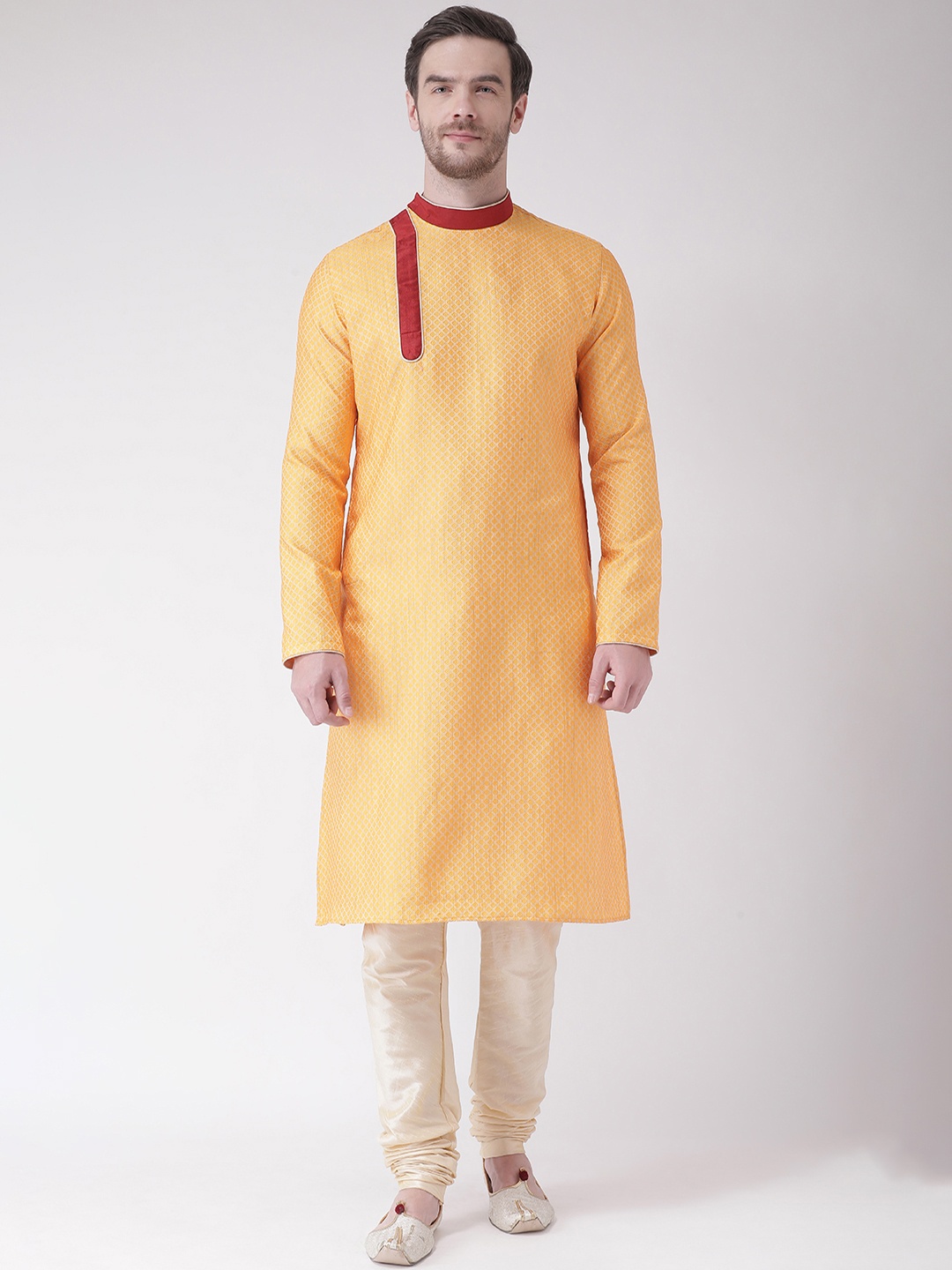 

DEYANN Men Yellow Woven Design Jacquard Straight Kurta