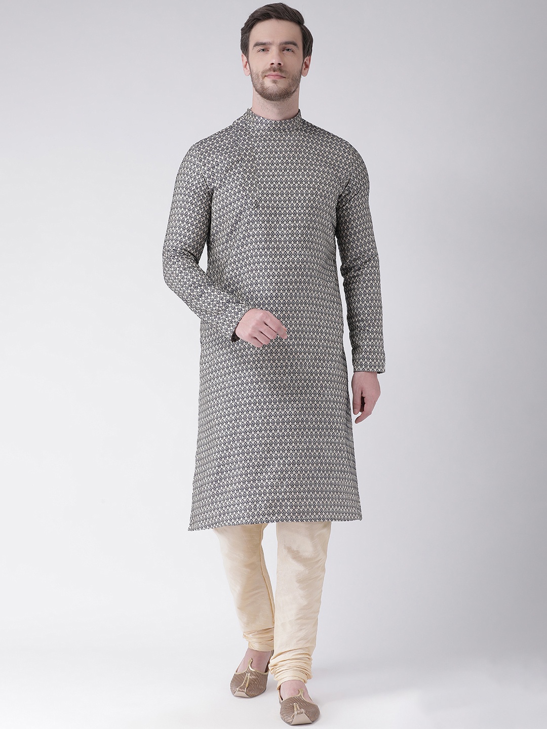 

DEYANN Men Navy Blue & Cream-Coloured Woven Design Kurta with Churidar