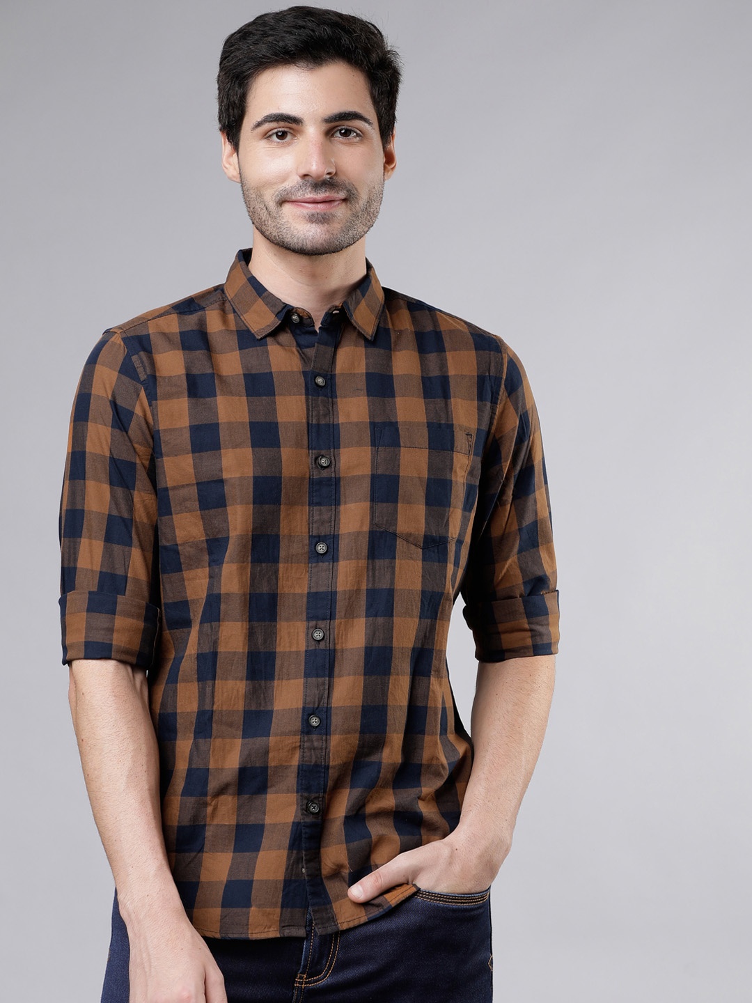 

HIGHLANDER Men Brown & Navy Blue Slim Fit Checked Casual Shirt