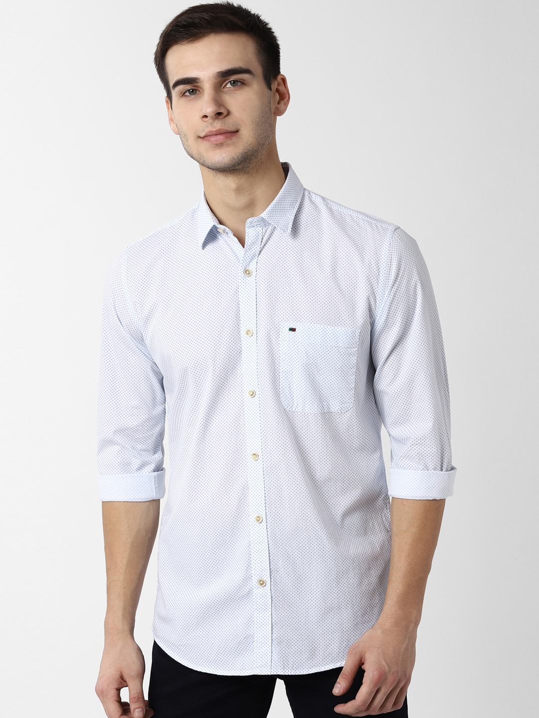 Peter England Casuals Men White & Blue Slim Fit Printed Casual Shirt