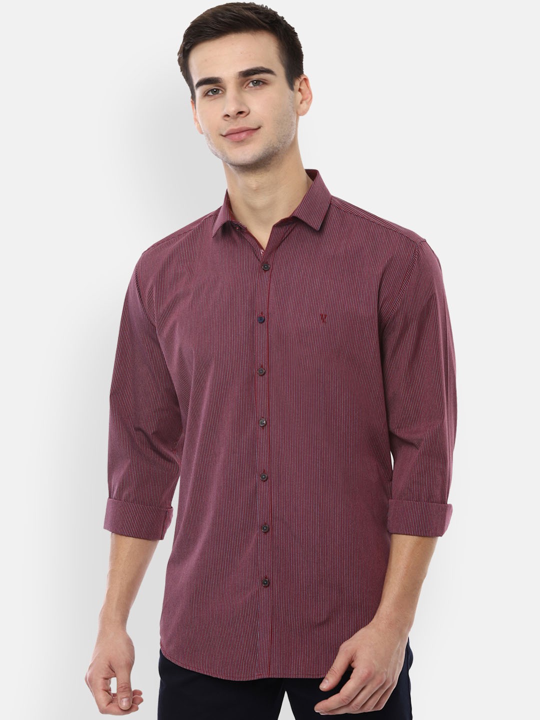 

V Dot Men Maroon Slim Fit Striped Casual Shirt