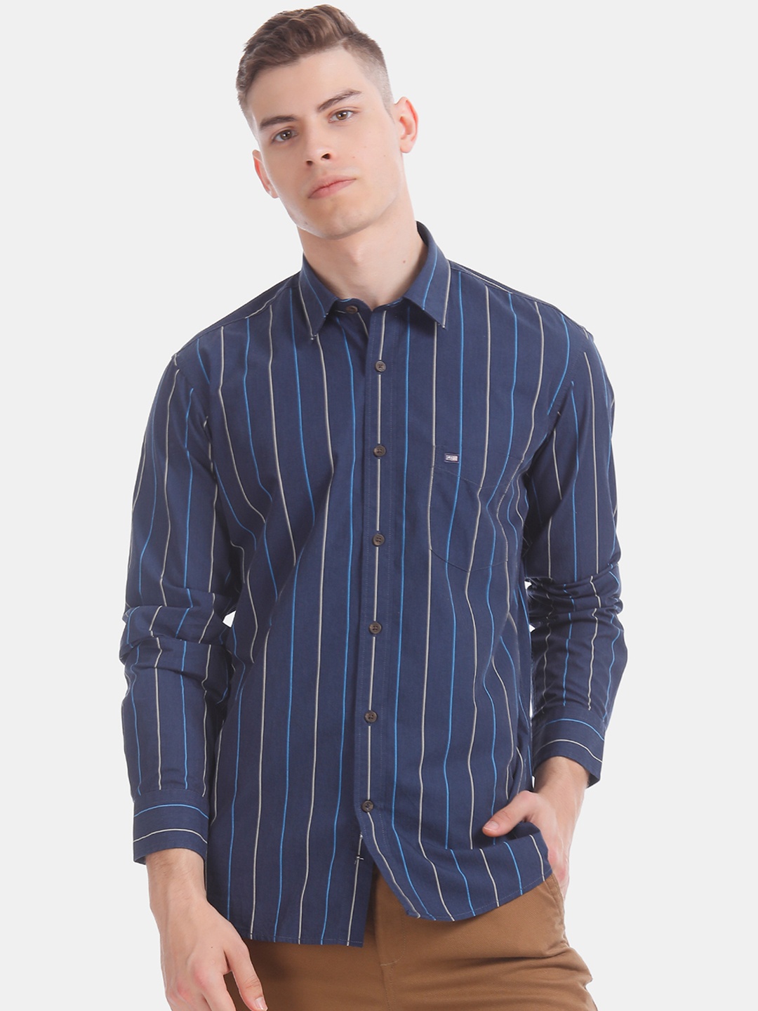 

Arrow Sport Men Blue & White Regular Fit Striped Casual Shirt