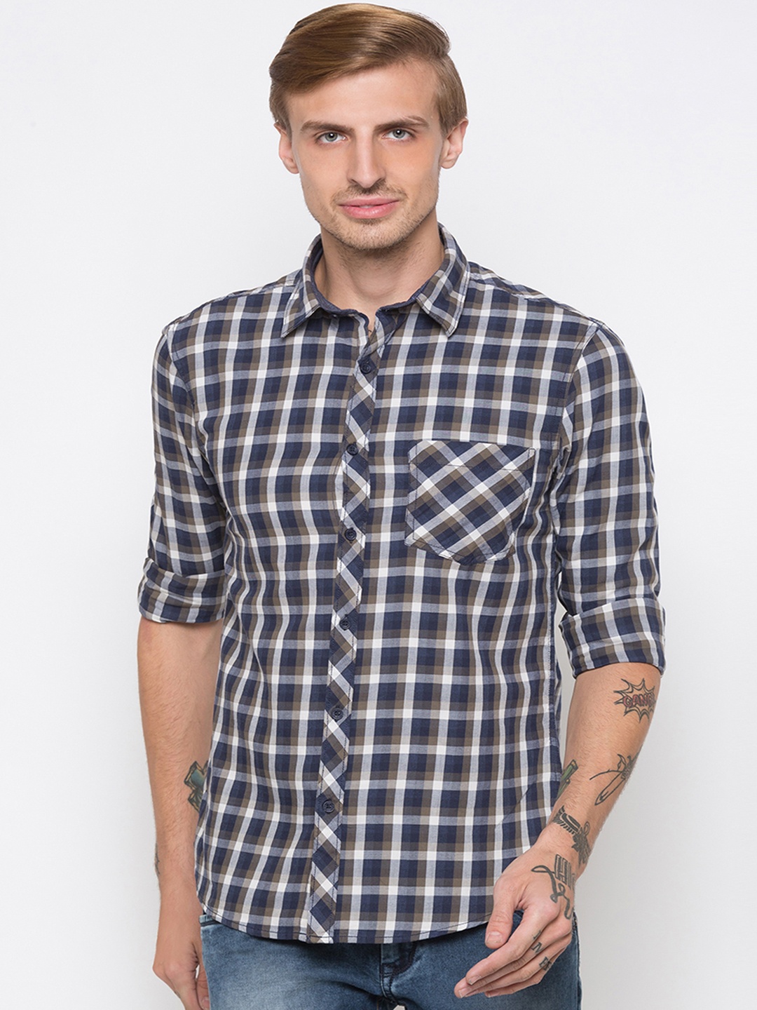 

Globus Men Brown & Navy Blue Regular Fit Checked Casual Shirt