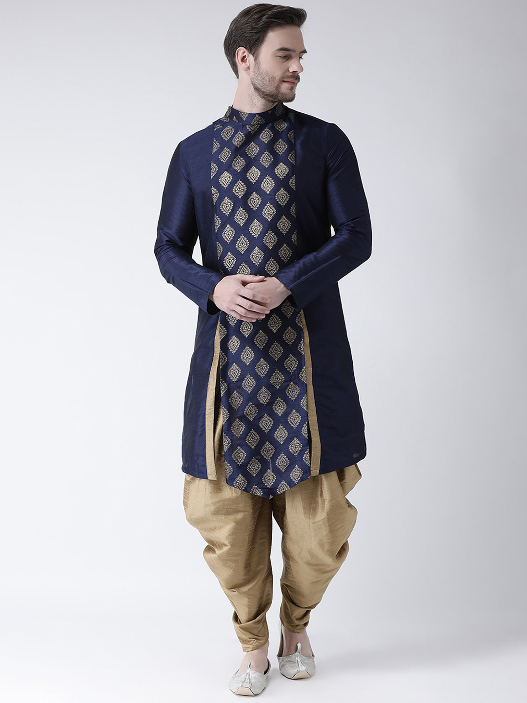 

DEYANN Men Navy Blue & Gold-Coloured Woven Design Asymmetric Straight Kurta