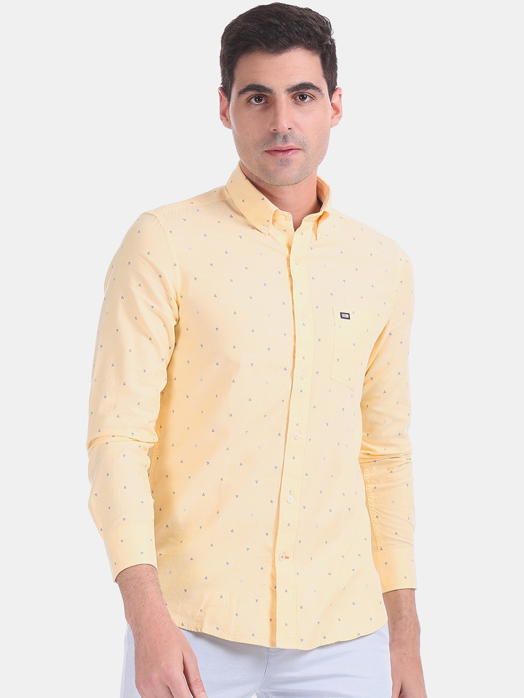 

Arrow Men Yellow Slim Fit Printed Casual Shirt