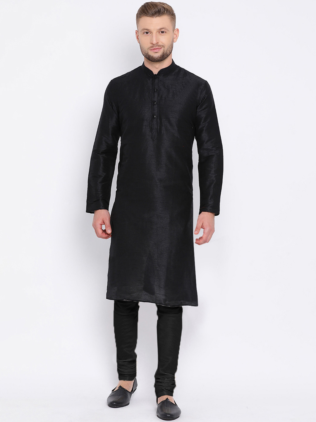 

Sanwara Men Black Solid Kurta with Churidar
