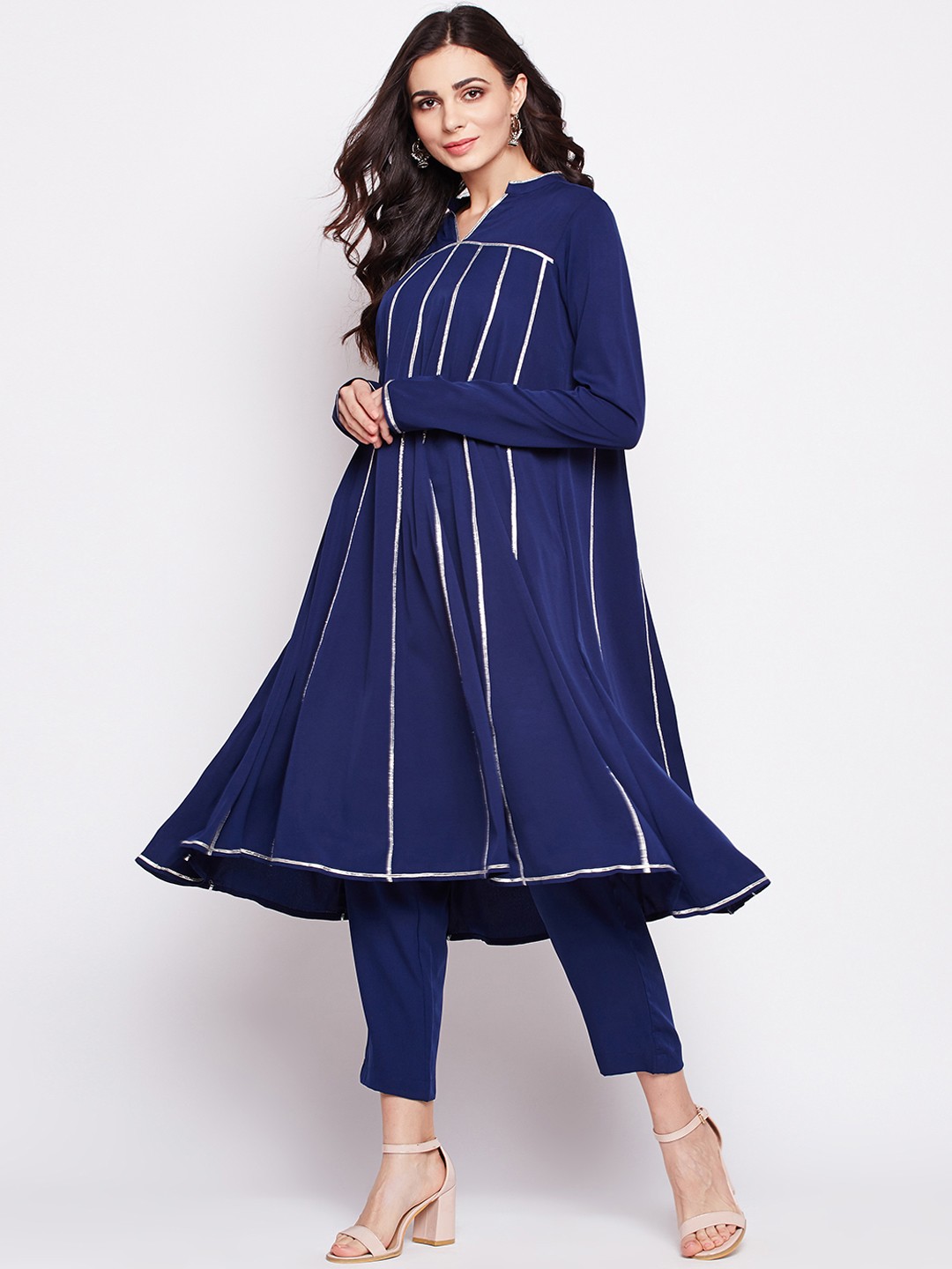 

FABNEST Women Blue & Silver-Coloured Striped Kurta with Pyjamas