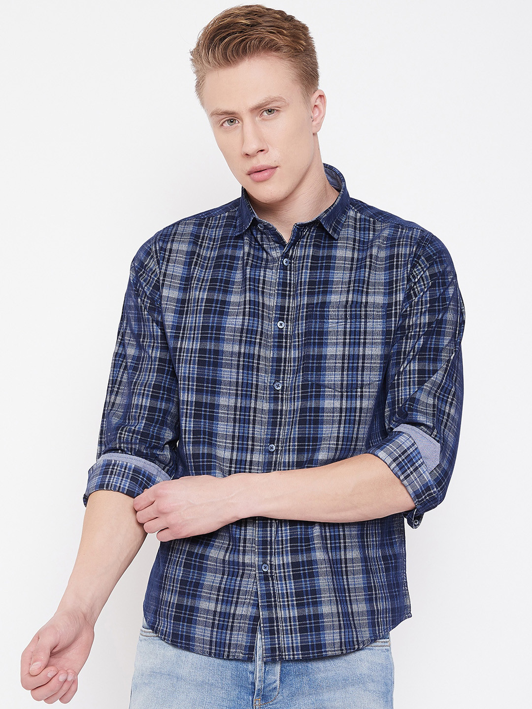 

METTLE Men Navy Blue & Off-White Regular Fit Checked Casual Shirt