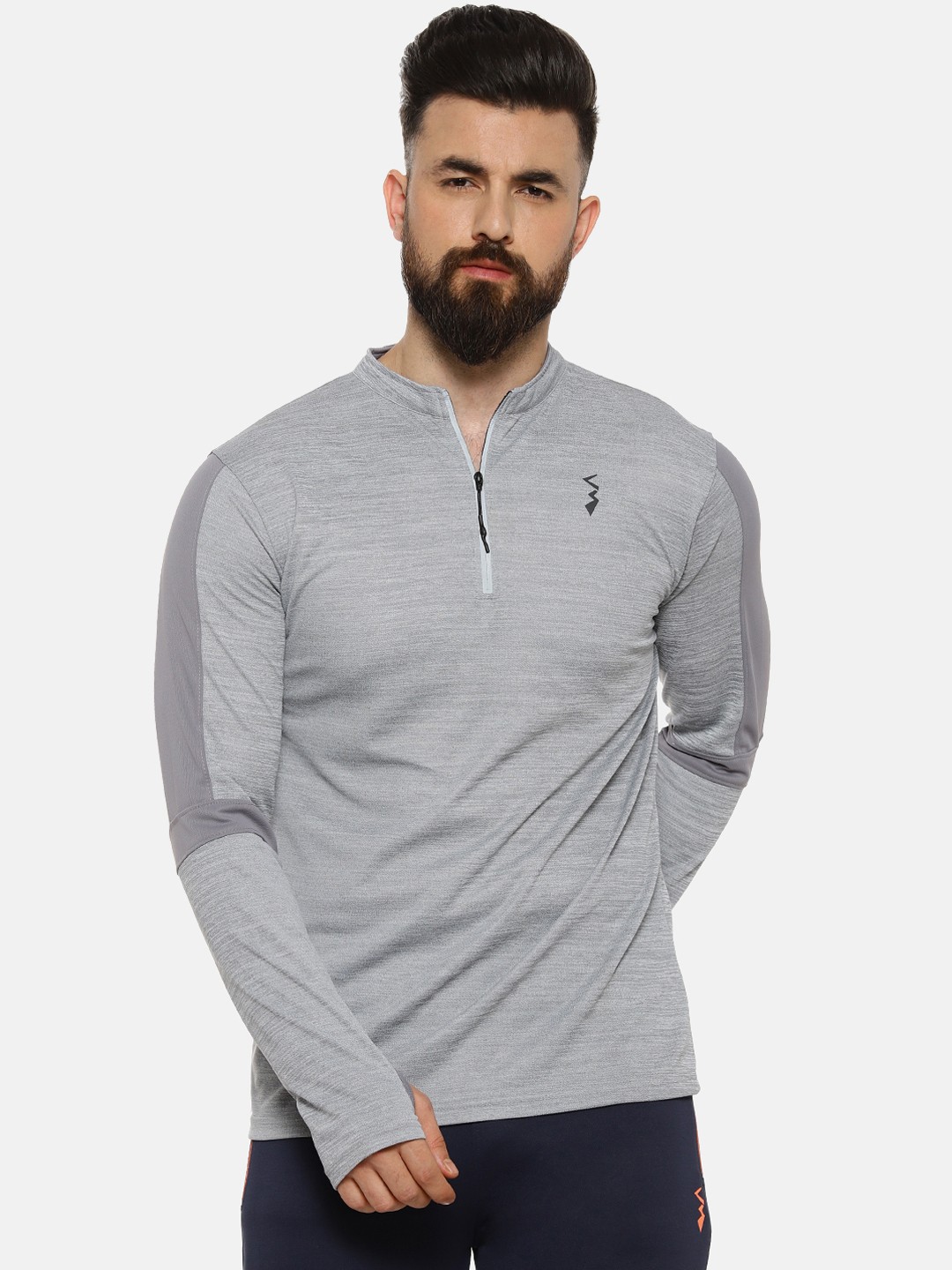 

Campus Sutra Men Grey Solid High Neck T-shirt