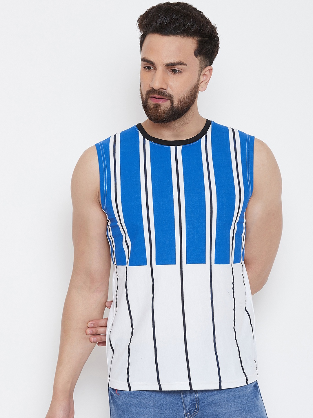 

GRITSTONES Men White & Blue Striped Round Neck T-shirt