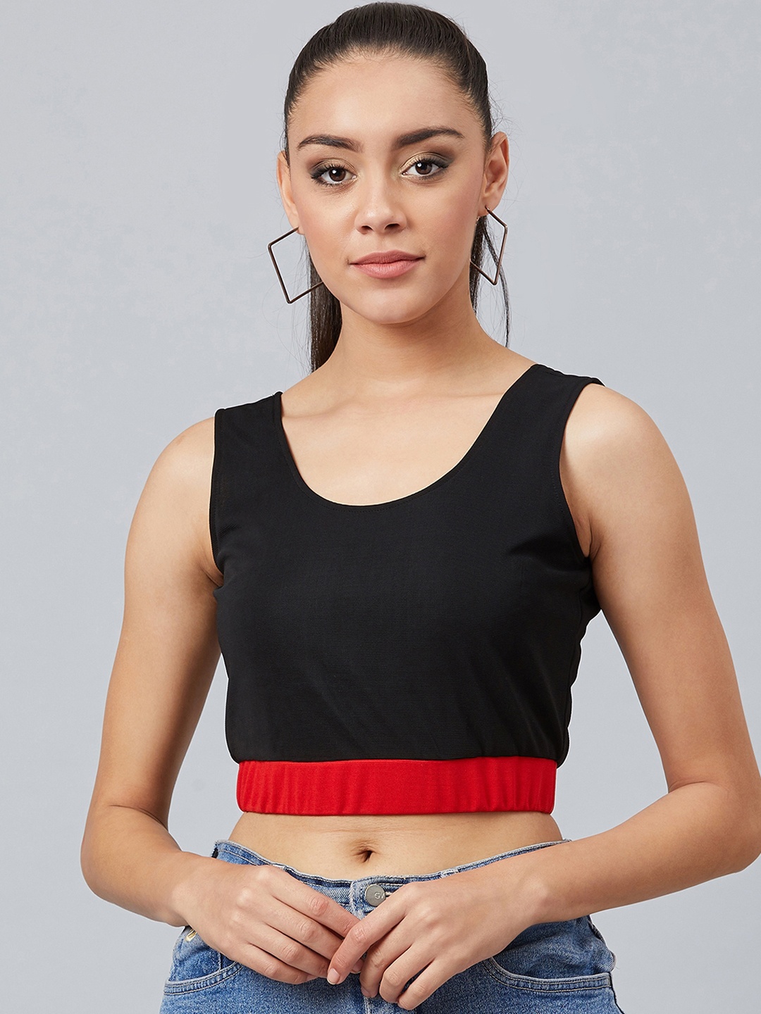 

Athena Women Black Colourblocked Crop Top