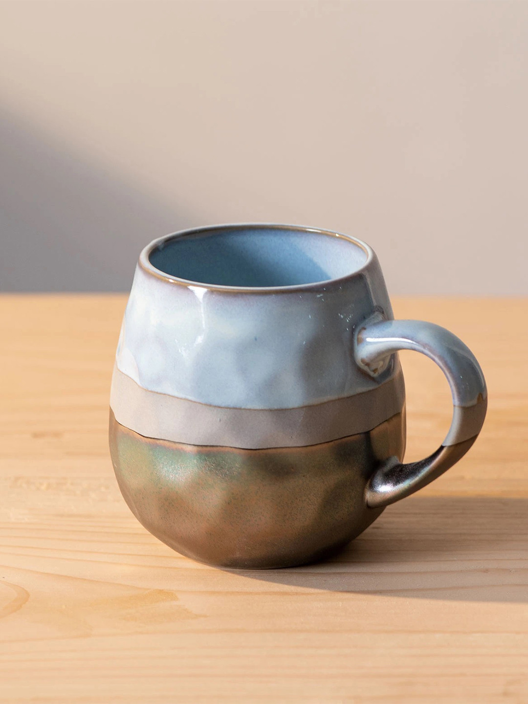 

THEDECORKART Blue & Copper-Toned Textured Artistico Glazed Mug