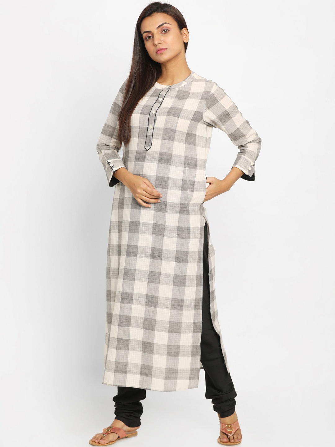 

Nakshi Women Grey & Off-White Checked Straight Kurta