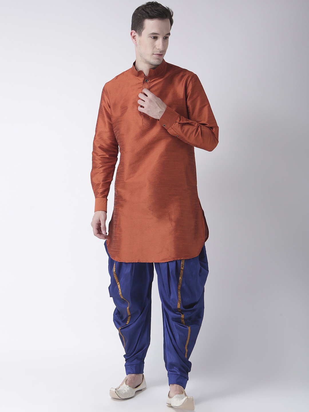 

DEYANN Men Orange & Blue Solid Kurta with Patiala