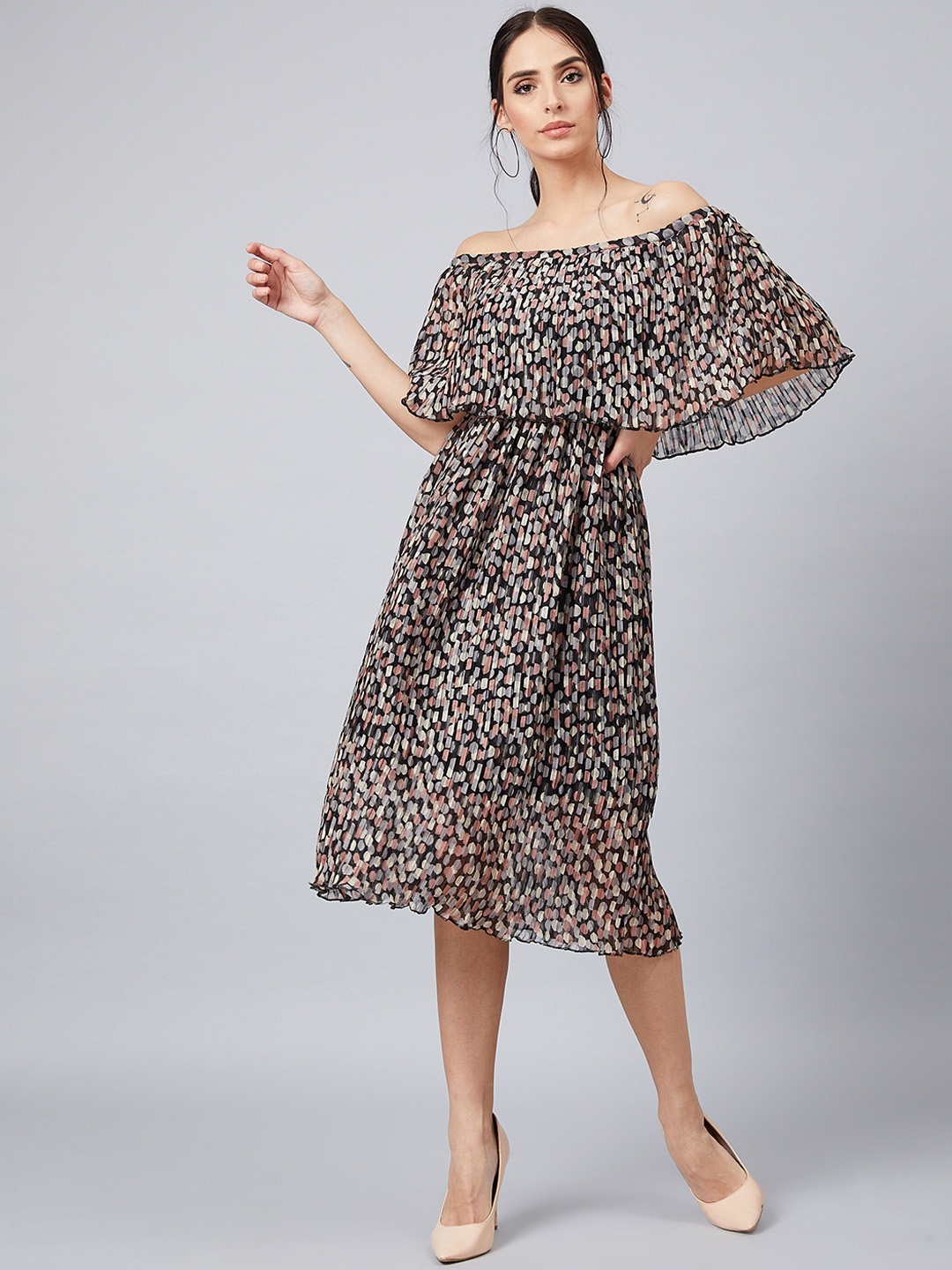 

Athena Women Black & Cream-Coloured Printed Fit and Flare Dress