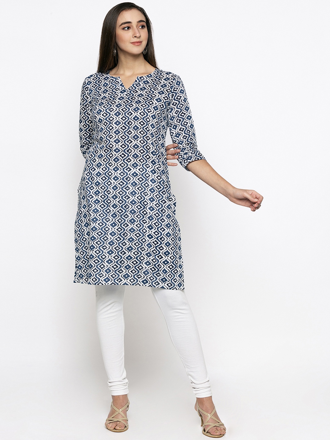 

Globus Women Blue & White Printed Straight Kurta